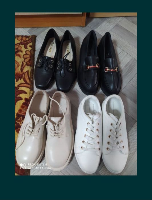 Летняя обувь разная