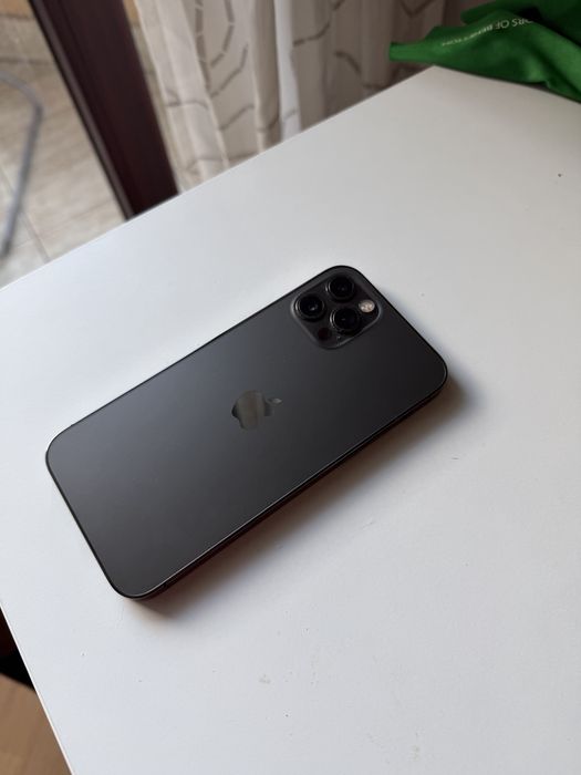 iPhone 12 Pro – 128GB – Graphite (Grey)