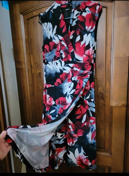 Rochie  nouă .Roman.UK