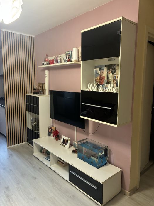 Vand Living mobila de sufragerie