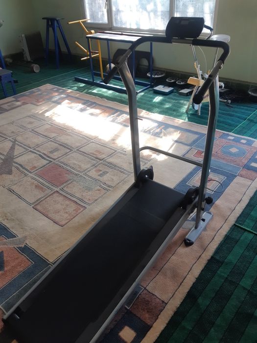 Спортивные снаряды.