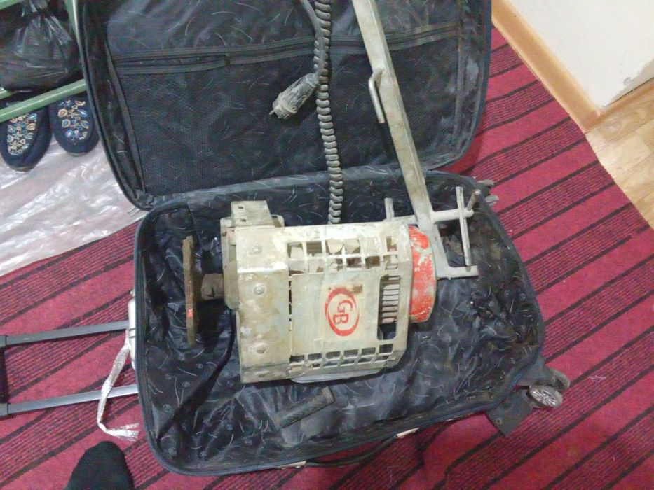 Polusuxoy stayashkani sshlipofka aparati sotiladi