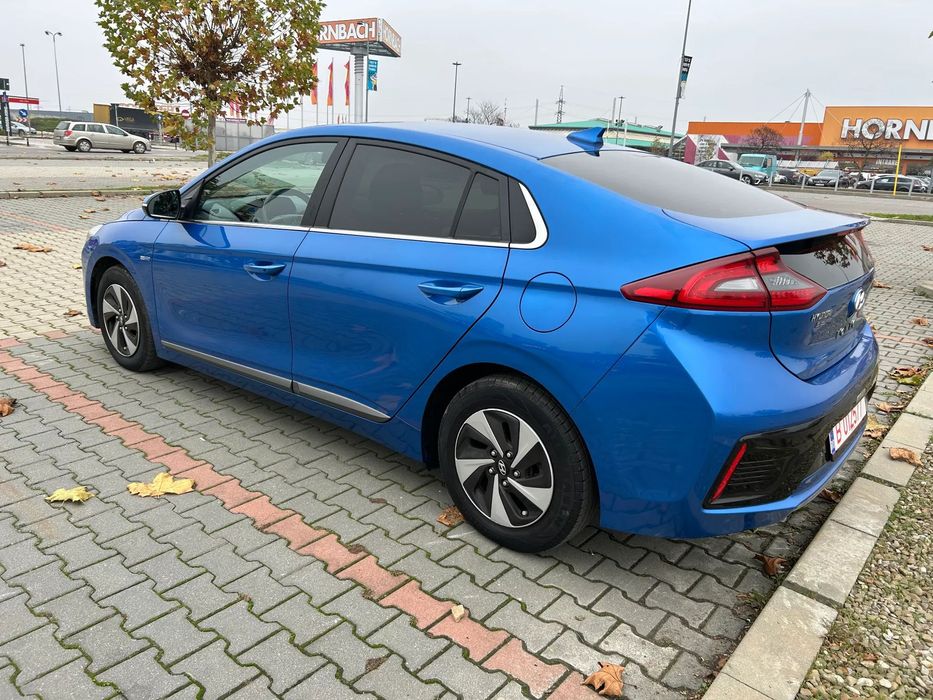 Hyundai IONIQ Hyundai Ioniq 1,6 STYLE HYBRID