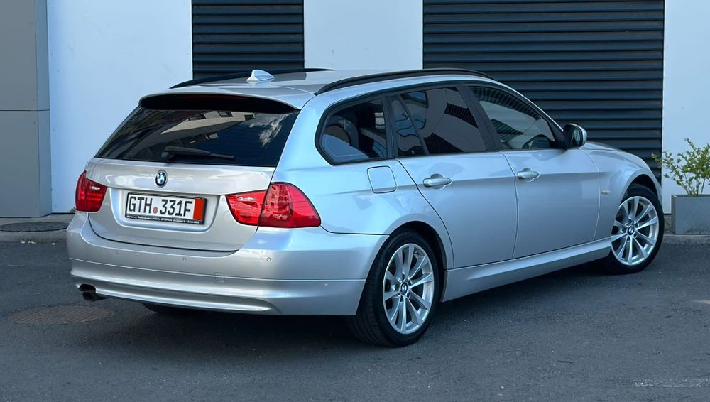 BMW seria 3 e91 2.0D Facelift Euro 5 11.2010 xenon navi mare