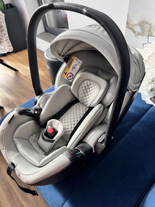 Scaun auto britax romer ca nou
