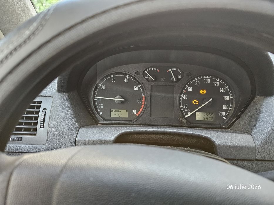 SKODA Fabia 2004 — imagine 3