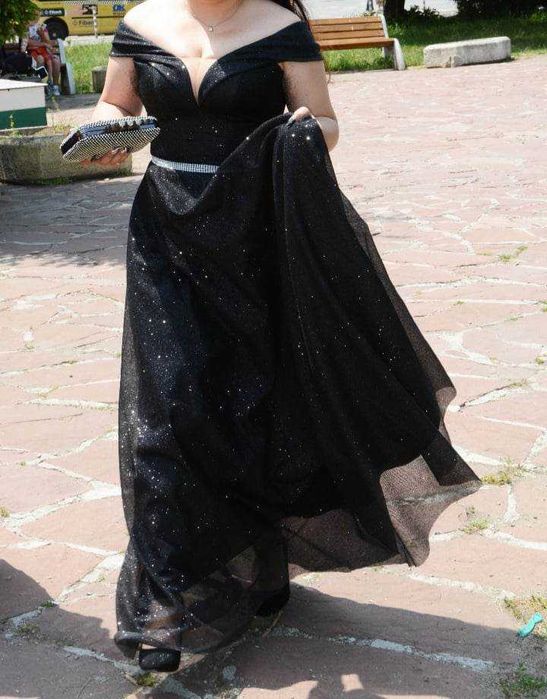 Абитуриентска рокля