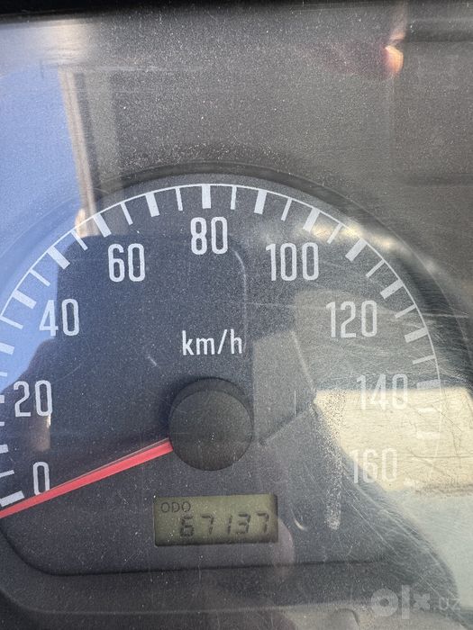 Isuzu ikki yarim toʻnna xolati alo kraskasi toza 2016 yil