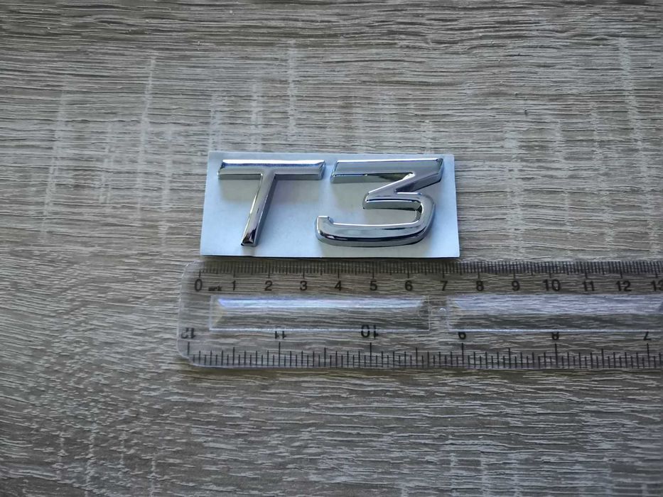 сребристи емблеми Волво Volvo T3