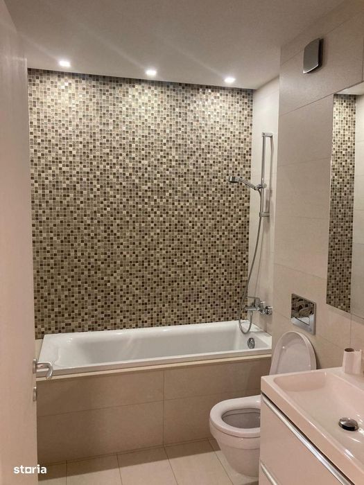 Apartament 3 camere, constructie 2018, central, in spatele H. Ramada