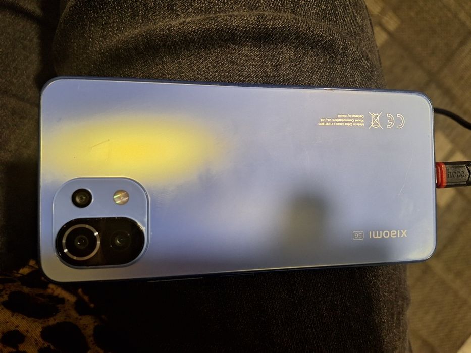 Продам телефон б.у в хорошем состоянии