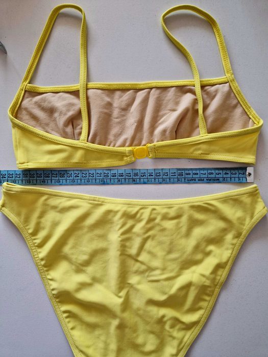 Costum de baie două piese