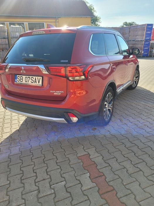 Mitsubishi Outlander 4x4  2018