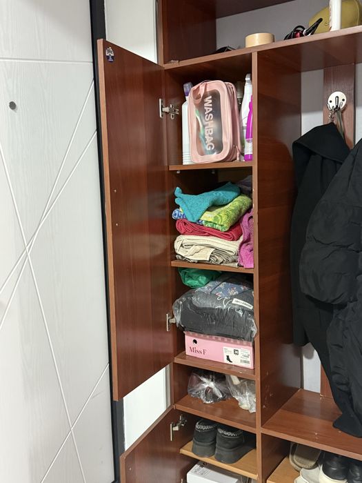 Продам шкаф для прихожей