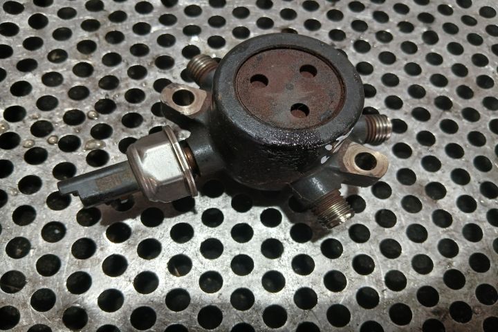 Rampa injectoare 8200057345 8200057232 8200057345 8200057232 Renault
