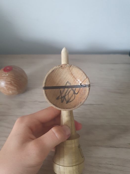 Vând kendama setup