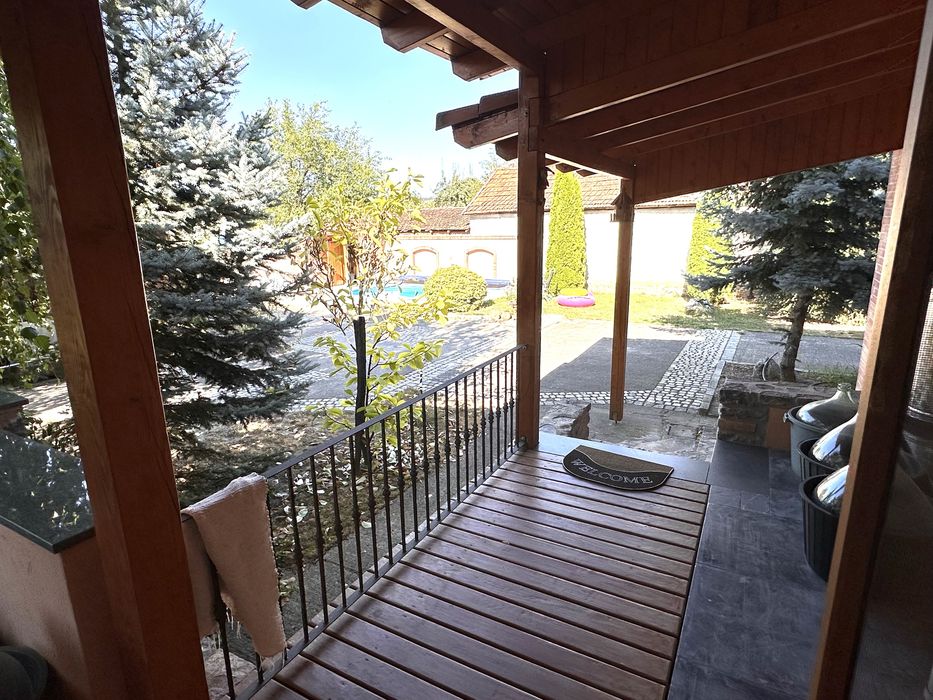 Casă S+P+M cu piscină, teren 4000 mp | Lugasu de Jos, Bihor | Mobilată