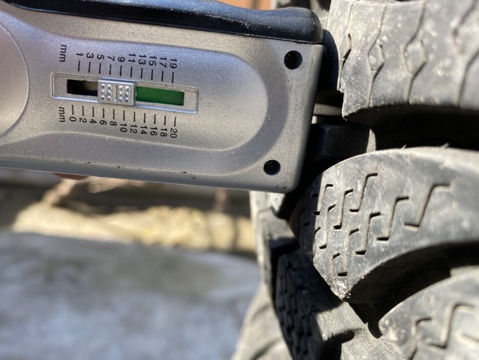 Vand 5 anvelope 225/65/R17 m+s