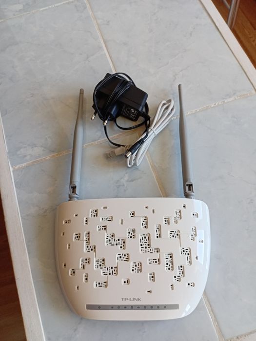 Роутер ADSL 8000т.