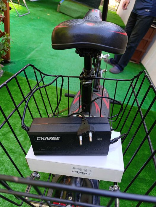 Motoreta electrica (scuter)