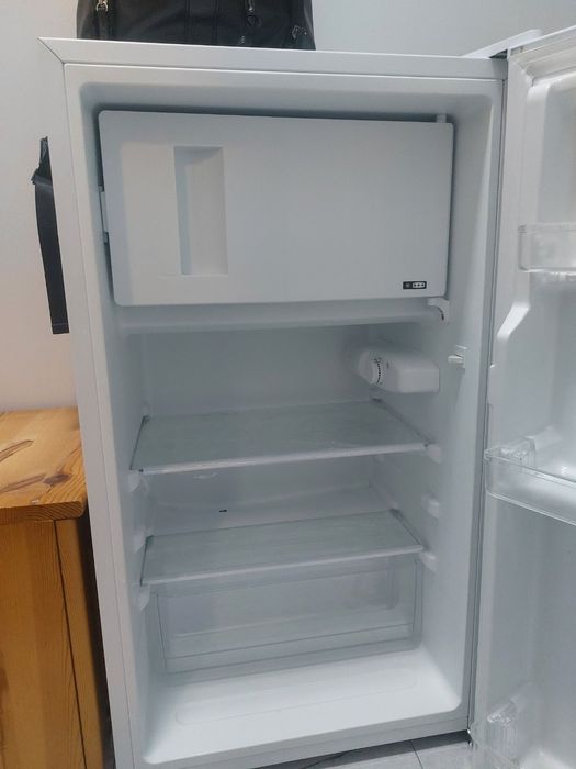 Хладилник Arielli