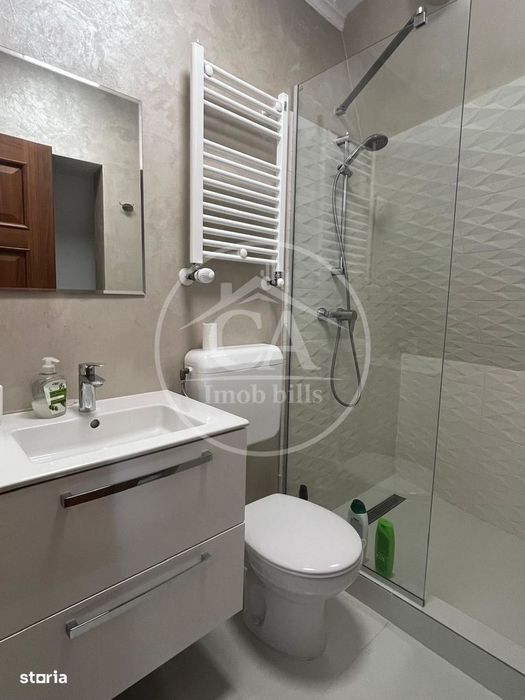 Apartament de închiriat cu 4 camere în zona centrală, Oradea