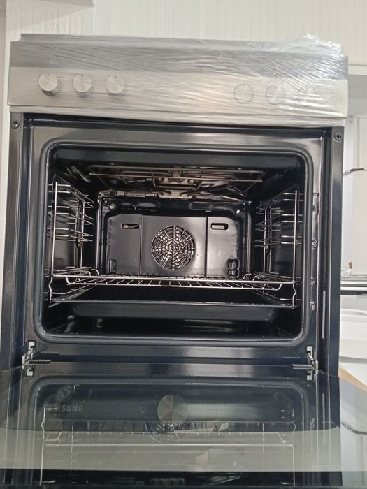 Cuptor și plita vitroceramica Siemens
