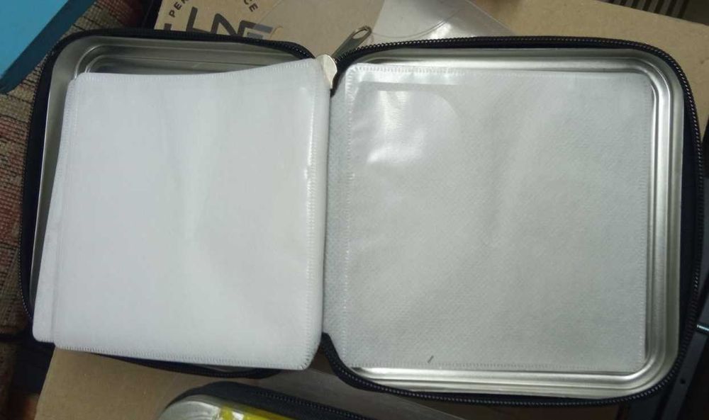 Маняшки метални кутии Deja за 24 CD/DVD Tin it! - 3 броя комплект