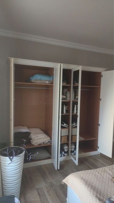 Продается шкаф в хорошем состояние