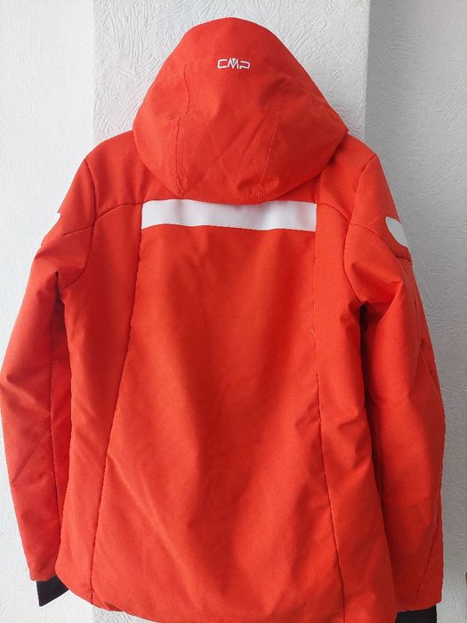 Ски яке CMP носено един сезон