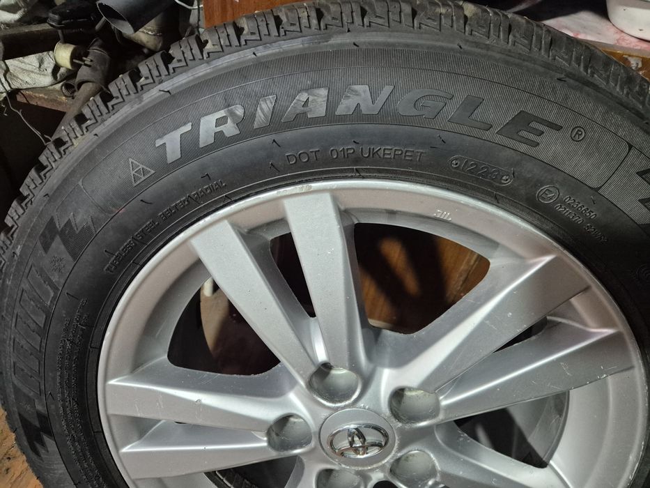 Продам диски с резиной на 16