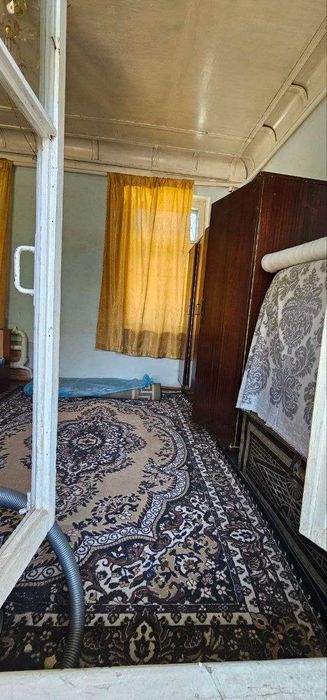 Срочно Бодомзор кучада уй сотилади.