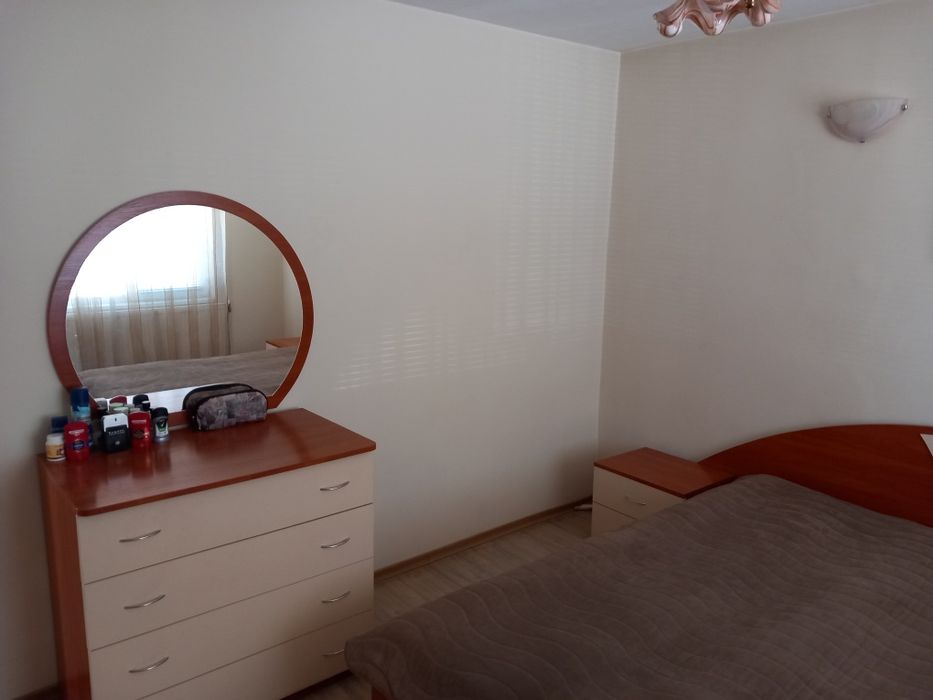 Къща с двор, 950 кв.м. в центъра на Исперих