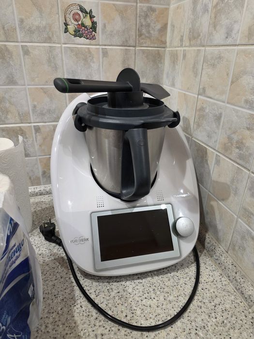Продам Thermomix TM6