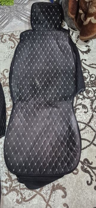 Продам чехлы в хорошем состоянии