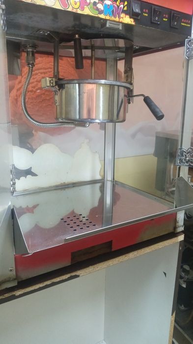 Продам попкорницу б/у рабочая в хорошем состоянии.