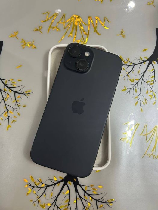 Срочно тек бүгін без торг Iphone 15 128GB почти новый!