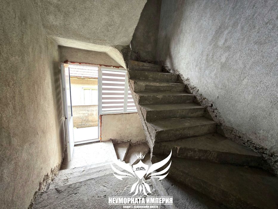 Продава се Къща в Асеновград - 324 кв.м за 831 €/кв.м - Снимка #13