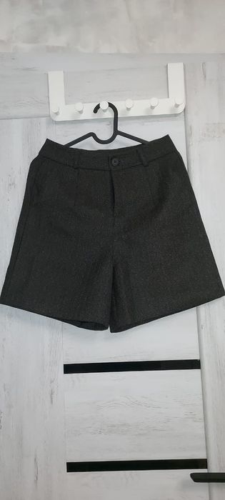 Юбка и шарты в отличном состоянии