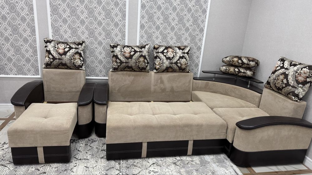 Продам Угловой Диван и Кресло