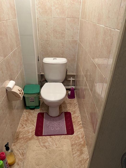 Квартираға қыздар аламын.