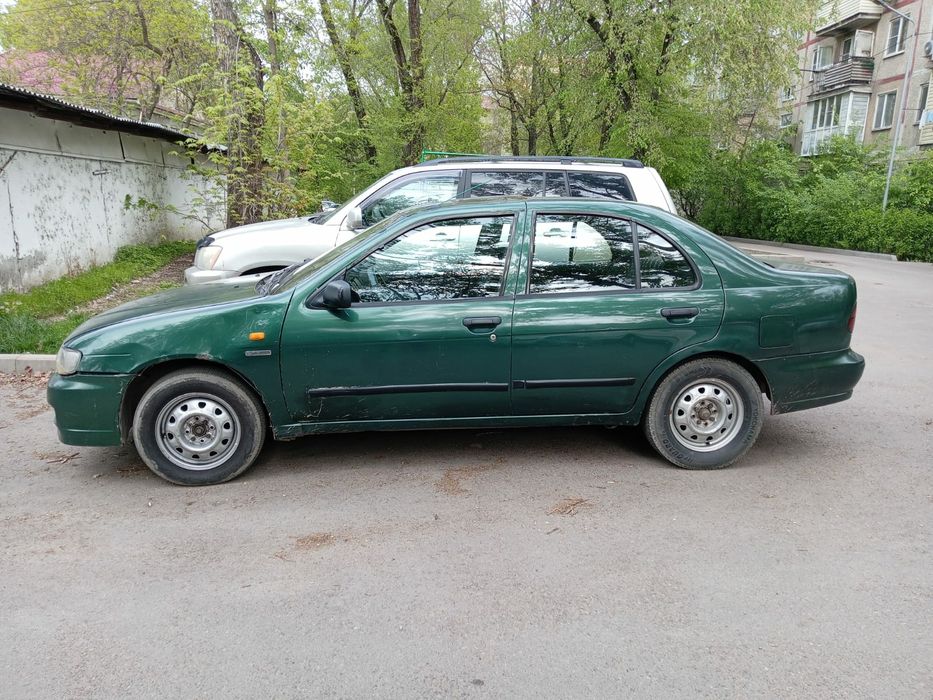 Ниссан Альмера1996