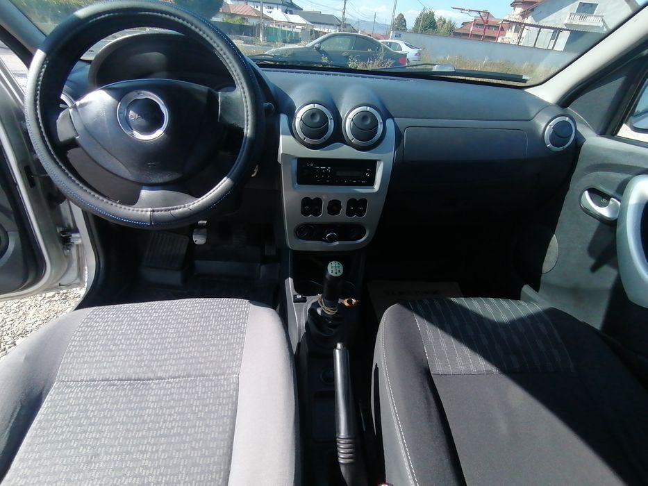 DACIA Logan 2011 — imagine 5
