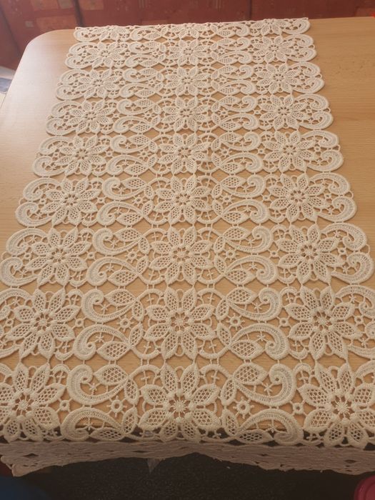 Napron de masa, mileuri din macrame, suport oale