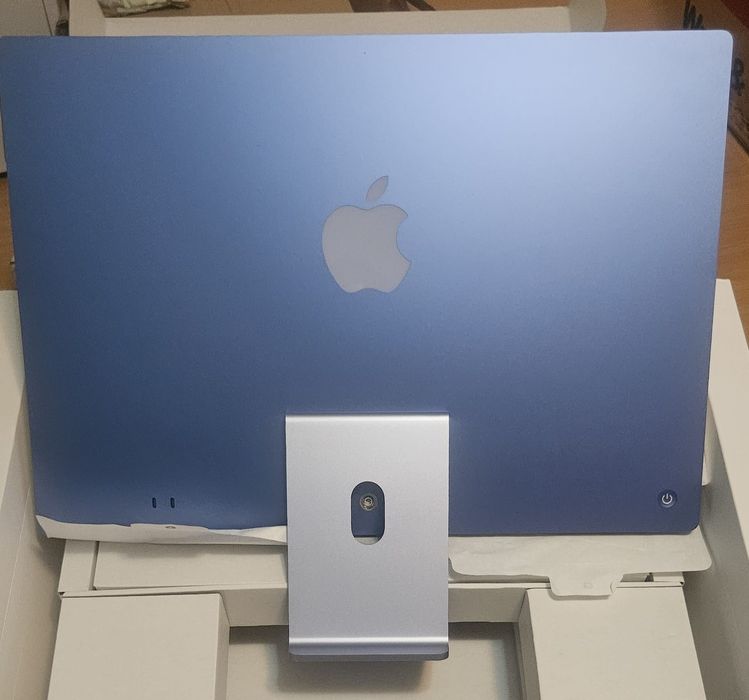 Sistem Desktop PC iMac 24" cu procesor Apple M4