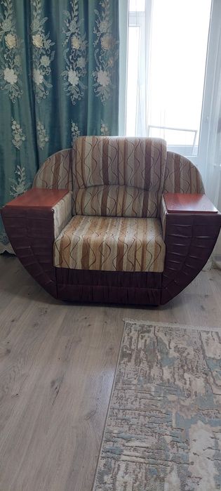 Продам диван б/у