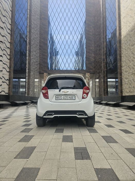 Автомобиль Спарк автомат