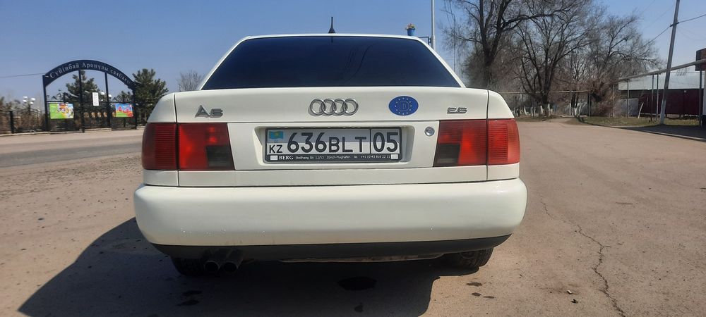 Ауди а6, с4. Машина