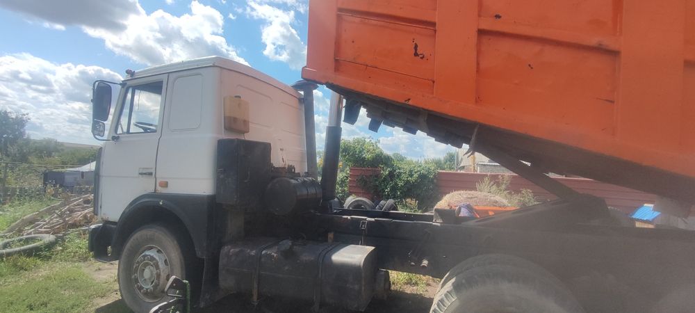 Продам автомобиль маз