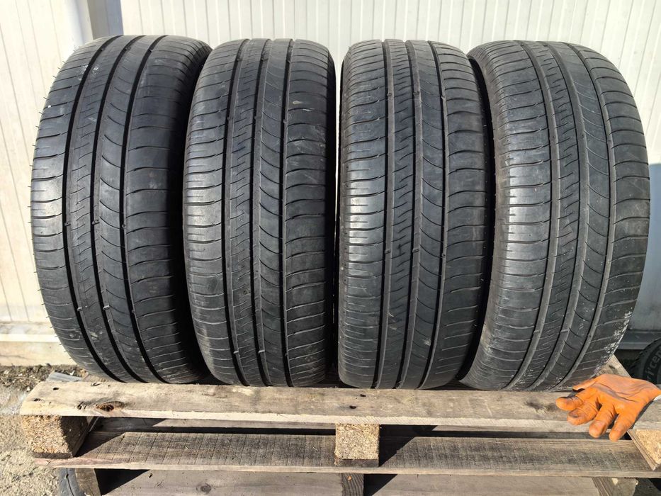 215/60/16 Мишелин ДОТ 2013 г - 99 Товарен индекс